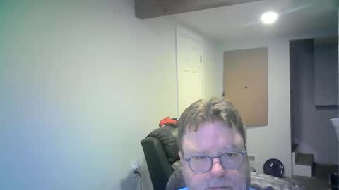 Mr. Happy online show from February 22, 5:55 am