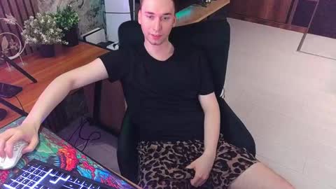Misteryx online show from May 7, 11:00 pm