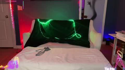 Mikey Jerkoff online show from November 7, 6:49 am