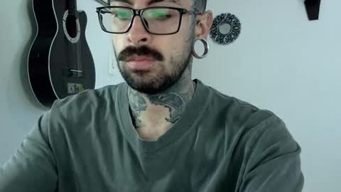     online show from October 14, 2:31 pm