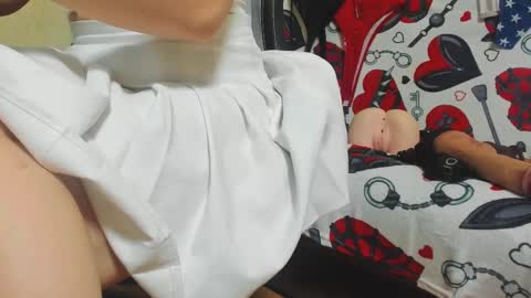 Snapshot of mistress_adel chatting on February 24, 3:31 pm mistress_adel online show from February 24, 3:31 pm