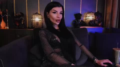 Elenia online show from March 11, 2:07 pm