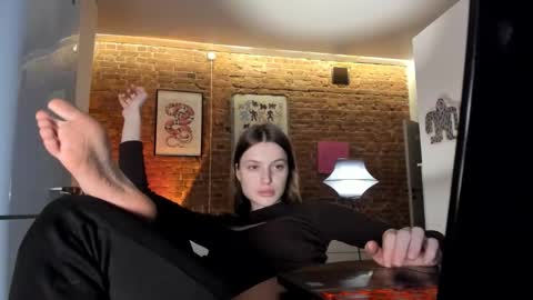 mistresselizy online show from February 8, 9:40 pm