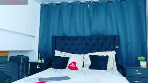 mistresskattia online show from April 23, 2:52 am