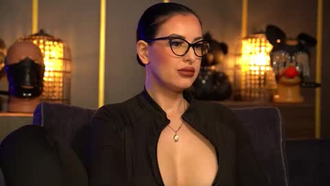 Mistress Kelly online show from March 2, 12:48 am