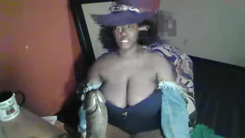 mistressmochareign online show from April 14, 2:15 am