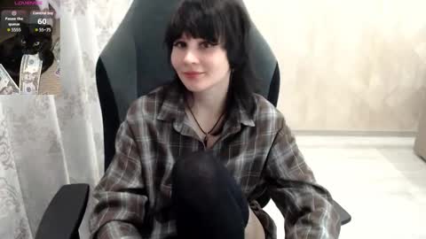 Snapshot of misty_dark chatting on October 6, 10:55 am misty_dark online show from October 6, 10:55 am