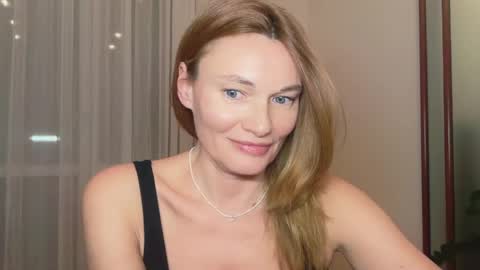 MistyBarnes NONUDE MODEL online show from April 22, 4:25 pm