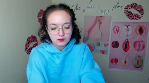 Aria online show from December 4, 7:30 am