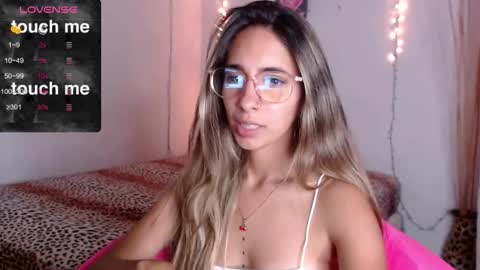 mitchwilson1 online show from October 9, 1:44 am