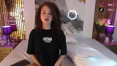 Mtica Brennet online show from April 21, 4:30 am