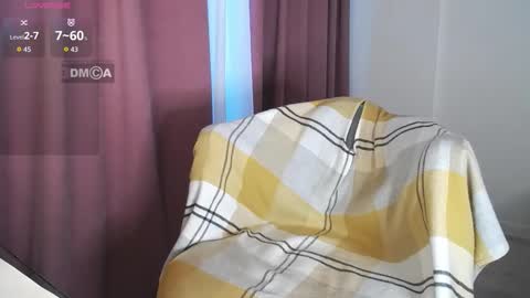 miu__miu online show from October 17, 1:59 pm