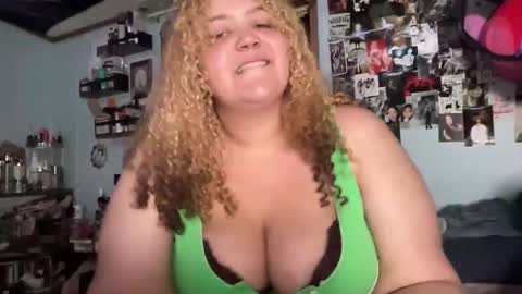 mixxedgoodness222 online show from February 3, 2:53 am