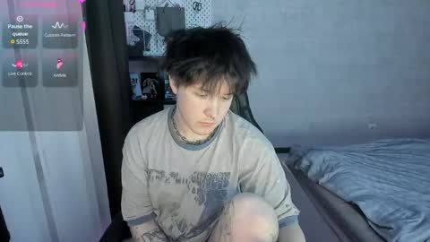 MeowMiku online show from March 2, 5:19 pm