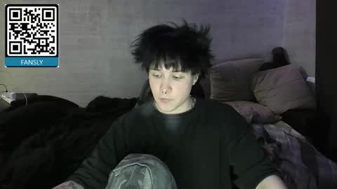 MeowMiku online show from November 9, 8:33 pm