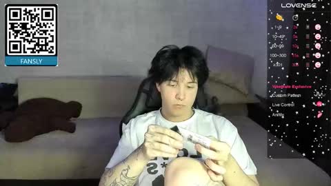 MeowMiku online show from September 29, 6:40 pm