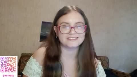Snapshot of miyabe chatting on September 25, 1:40 pm Milana online show from September 25, 1:40 pm