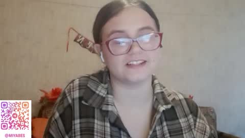 Milana online show from November 15, 7:32 am