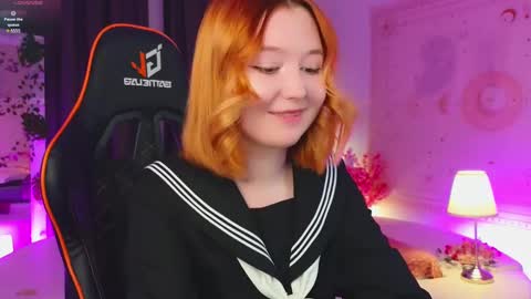 Snapshot of mizukinoyoru chatting on February 19, 3:27 pm Mizuki online show from February 19, 3:27 pm