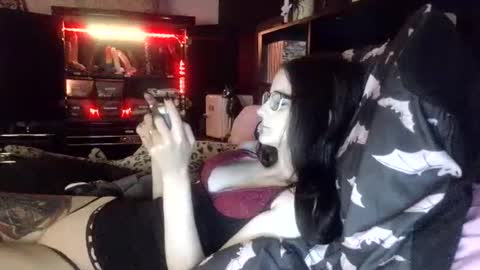Mizz Bonez online show from June 10, 2:44 am