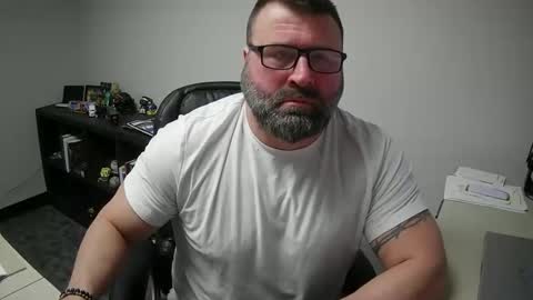 MLangworthy online show from April 20, 3:37 pm