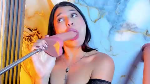 LUCRECIA.... new account daddy online show from July 13, 8:56 pm