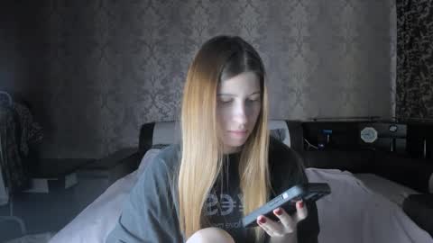 Lili online show from October 18, 11:14 am