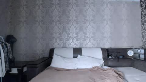 Lili online show from December 22, 9:16 am