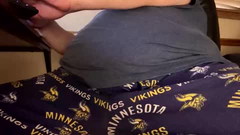 mnguy19726969 online show from May 18, 9:43 pm