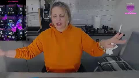 erika online show from February 7, 10:51 am