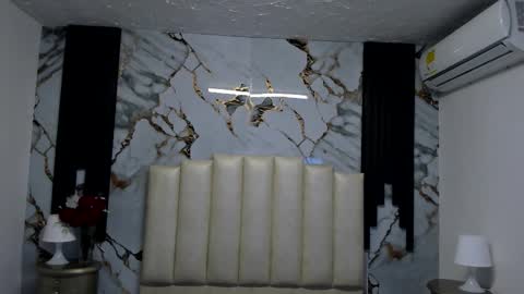 Hey Guys  Im Mollie online show from November 29, 12:24 pm