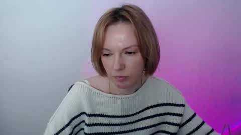 mollilove online show from April 27, 8:56 am