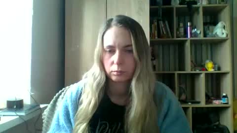 molly971345 online show from March 7, 1:11 pm