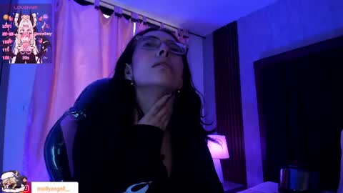 Molly online show from July 24, 6:05 pm