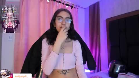 Molly online show from June 30, 3:11 pm
