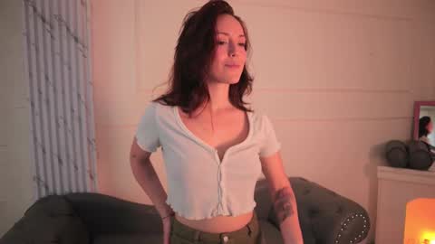   MOLLY   online show from February 3, 8:02 pm