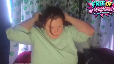 molly_moons online show from March 15, 3:11 am