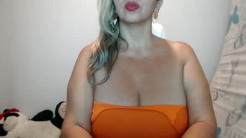Molly Bunny online show from June 12, 11:48 pm