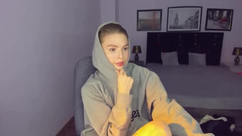 Snapshot of mollydangerous chatting on December 28, 7:01 pm Taisha online show from December 28, 7:01 pm