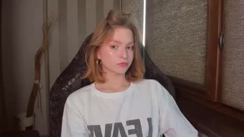 Snapshot of mollydangerous chatting on October 6, 1:18 pm Taisha online show from October 6, 1:18 pm