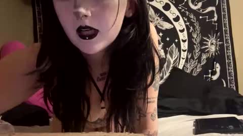 molly online show from April 27, 12:19 am