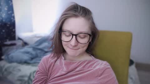 mollytucker online show from February 8, 9:24 am