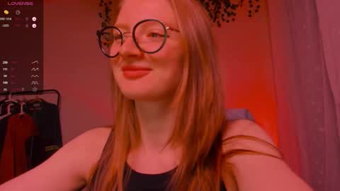 mollytucker online show from October 17, 3:16 pm