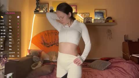 Hermina  online show from March 10, 4:44 pm