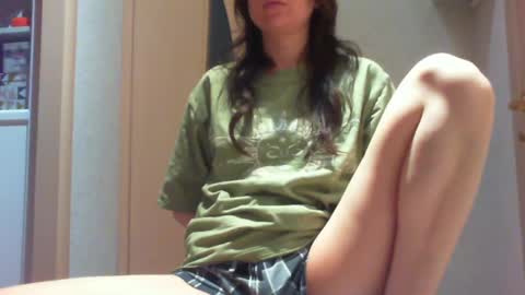 Snapshot of momentbeforedown chatting on December 8, 12:46 am Hailey online show from December 8, 12:46 am