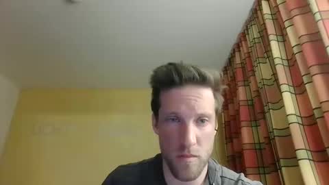 moms_little_monster online show from December 4, 9:07 pm