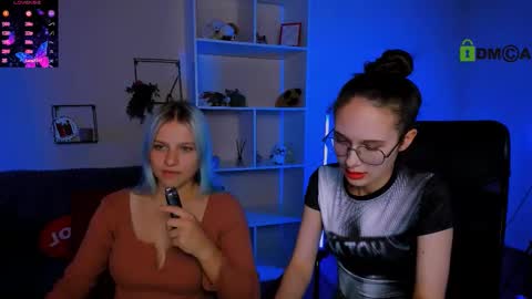 Mona  online show from October 13, 8:33 pm