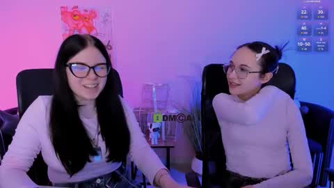 Mona  online show from January 12, 8:05 pm