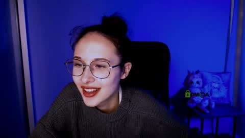 Mona  online show from October 9, 7:41 pm