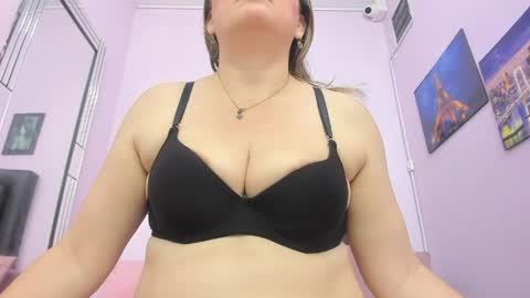 paola online show from March 24, 2:56 pm